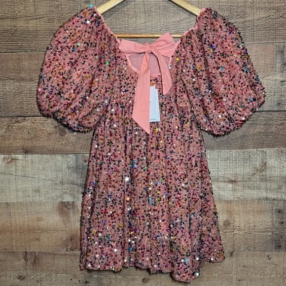 Lola + The Boys Sequin Strawberry Birthday Cake Pink Dress size 4 NWT - Picture 4 of 15